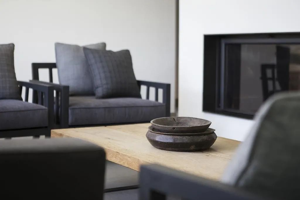 Appartamento Suite & Pool-Como House-160 Mt-Private Indoor Swimming Pool, Heated All Year-Private Covered Parking-Private Garden And Terrace-Fully Equipped Kitchen